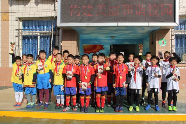 阿森纳以1-0小胜森林，马杜埃凯成决胜者